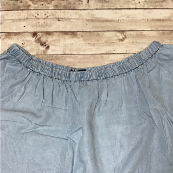 Sanctuary Off the Shoulder Chambray Top - Picture 7 of 7